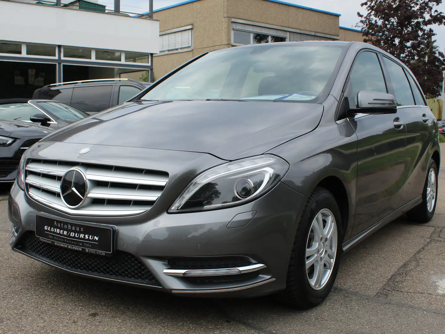 Mercedes-Benz B 180 B 180,PTS,Leder,Bi Xenon Gris - 2
