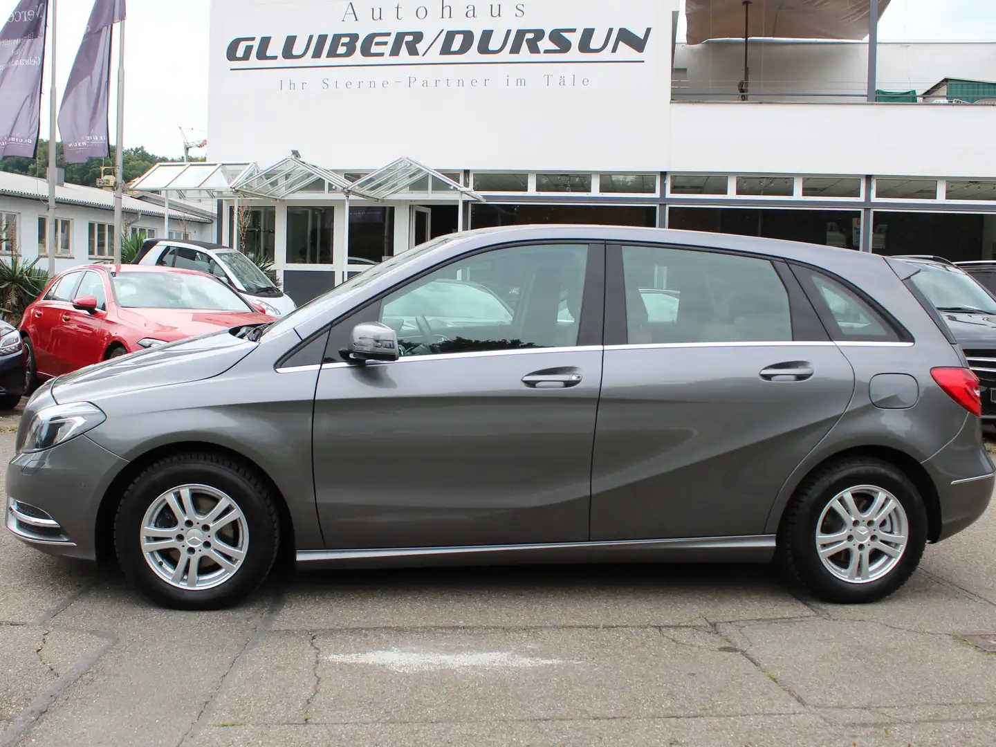 Mercedes-Benz B 180 B 180,PTS,Leder,Bi Xenon Gris - 1