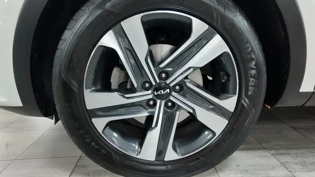 Kia Sorento view 11