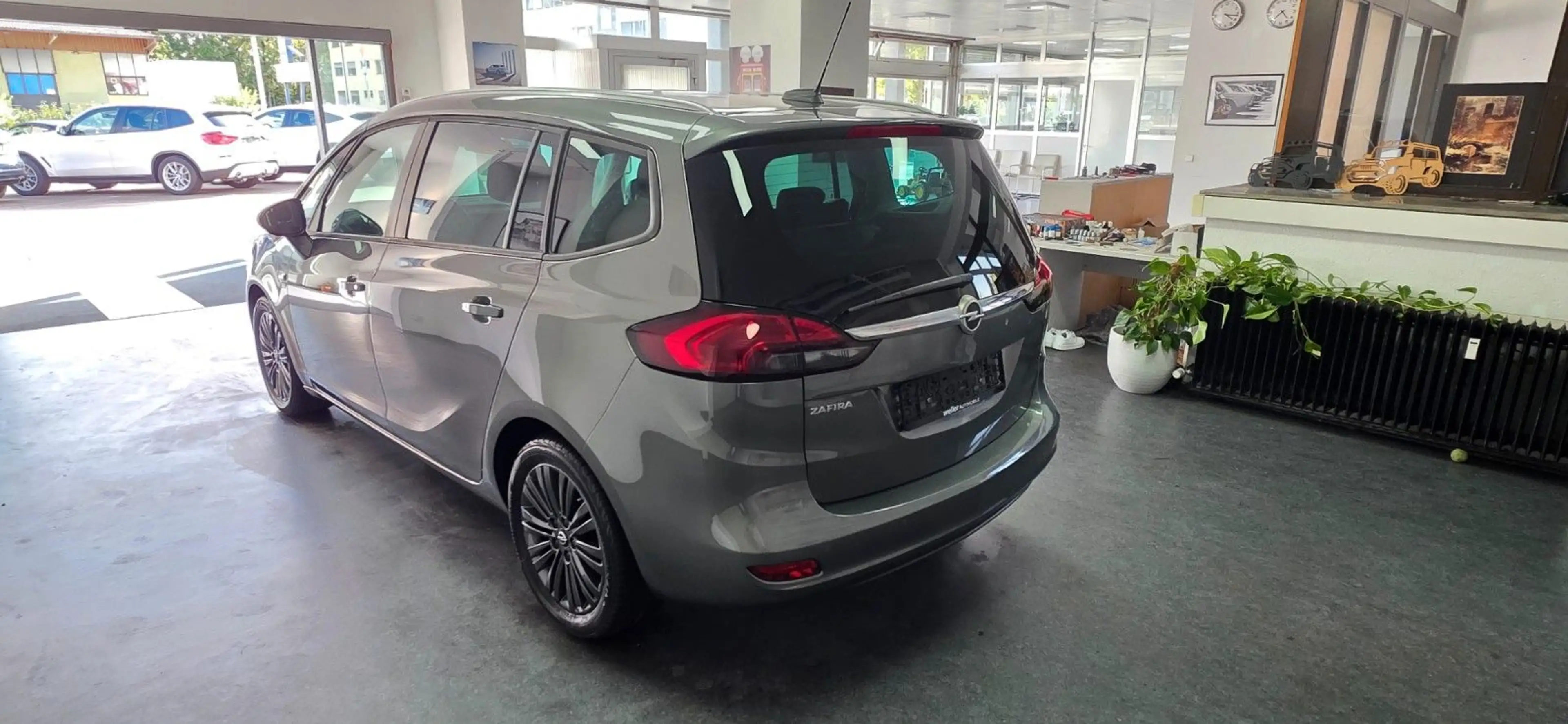 Opel Zafira 1.6 DI Turbo Automatik 7 Sitze 53.000 km — photo 5