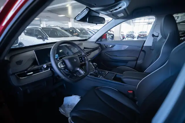 DR Automobiles DR5 view 6