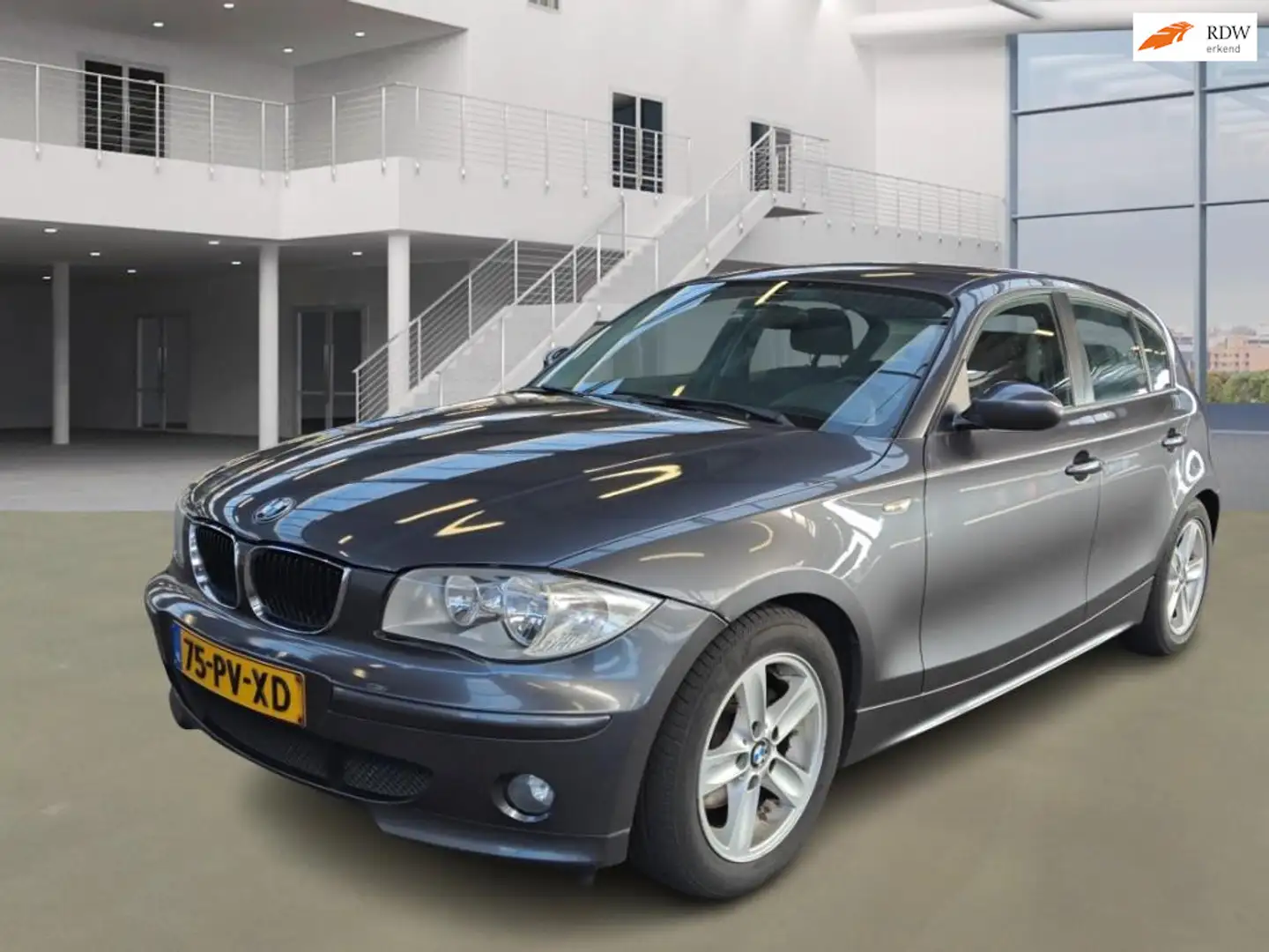 BMW 116 1-serie 116i AIRCO 5 DEUR 2 X SLEUTELS BOEKJES Gris - 1