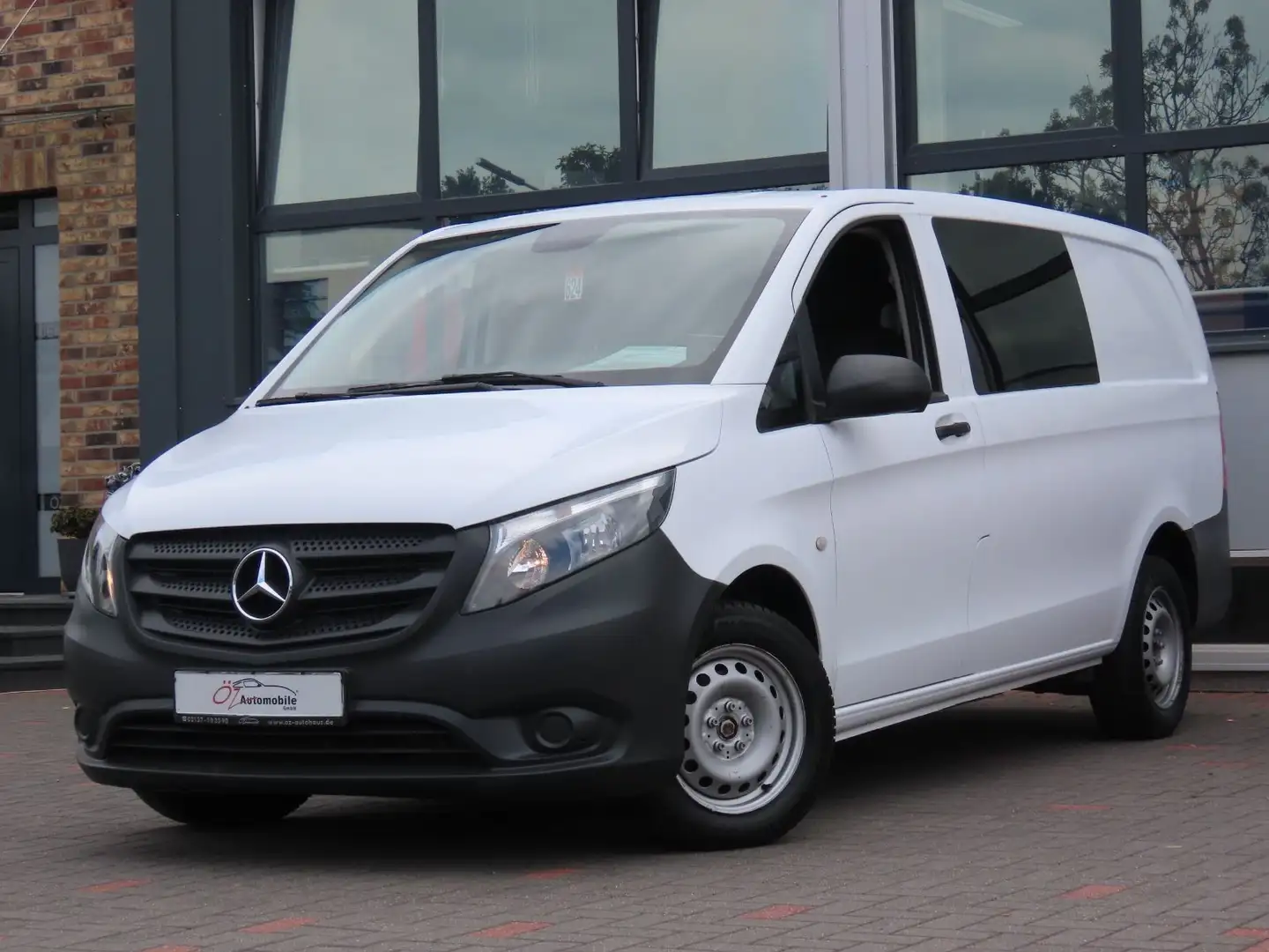 Mercedes-Benz Vito Mixto 109 CDI FWD lang 6 Sitze AHK Weiß - 2