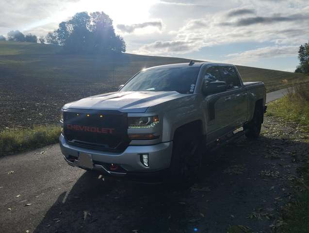 Chevrolet Silverado 1500, 5,3, V8, LED, AHK, Volleder, Prins LPG, 22"