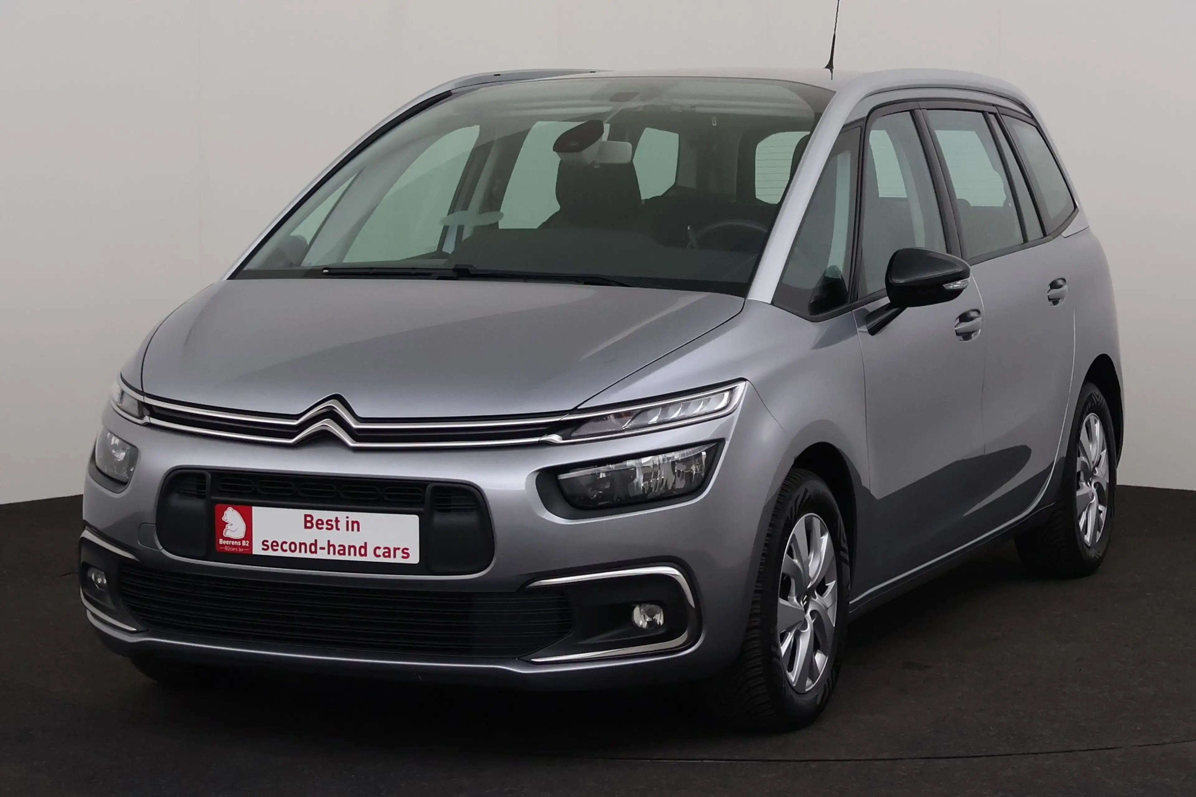 Citroen Spacetourer FEEL 1.2 i EAT8 + A/T + GPS + CARPLAY + PDC + CRUI