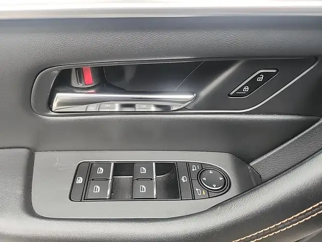 Mazda CX-60 view 17