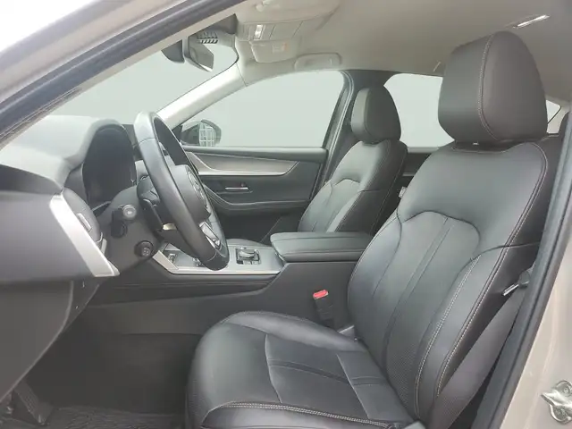 Mazda CX-60 view 8
