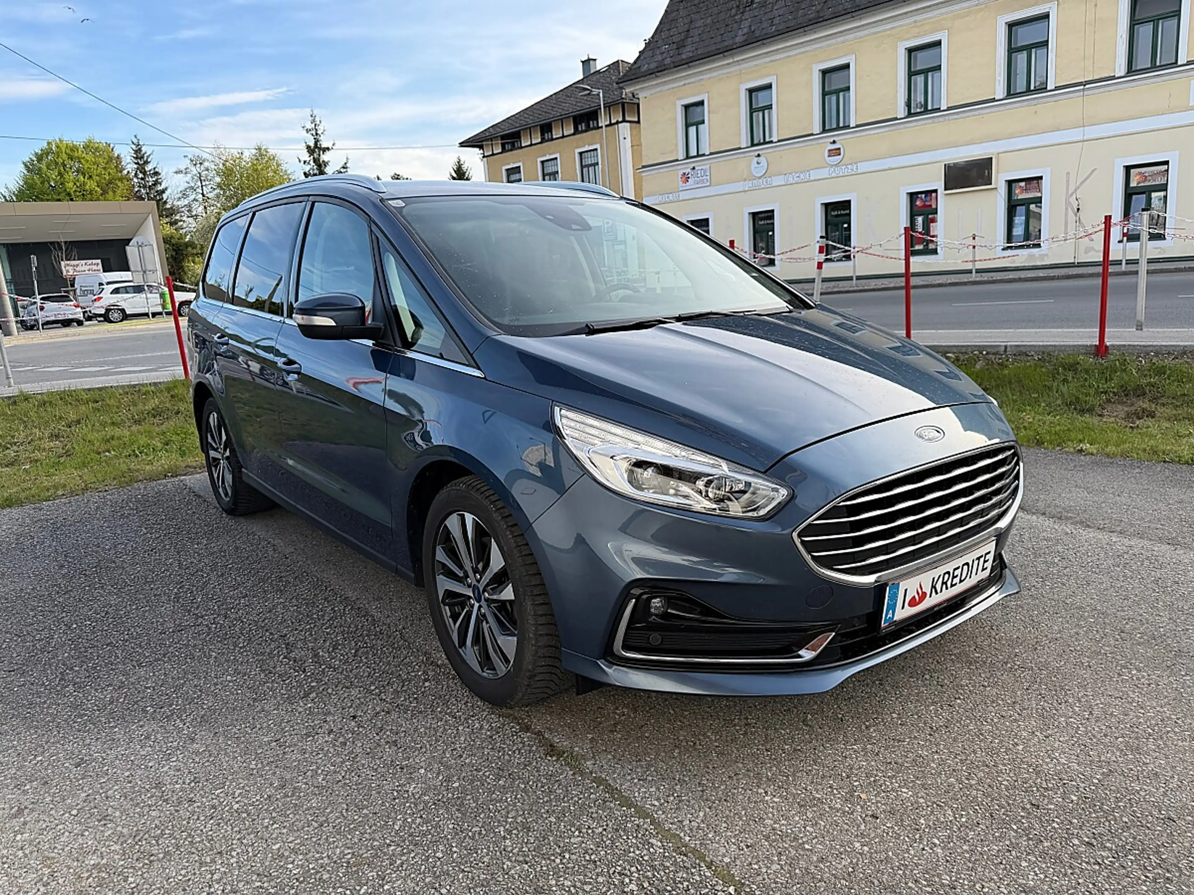 Ford Galaxy 2,0 EcoBlue SCR Titanium — photo 7