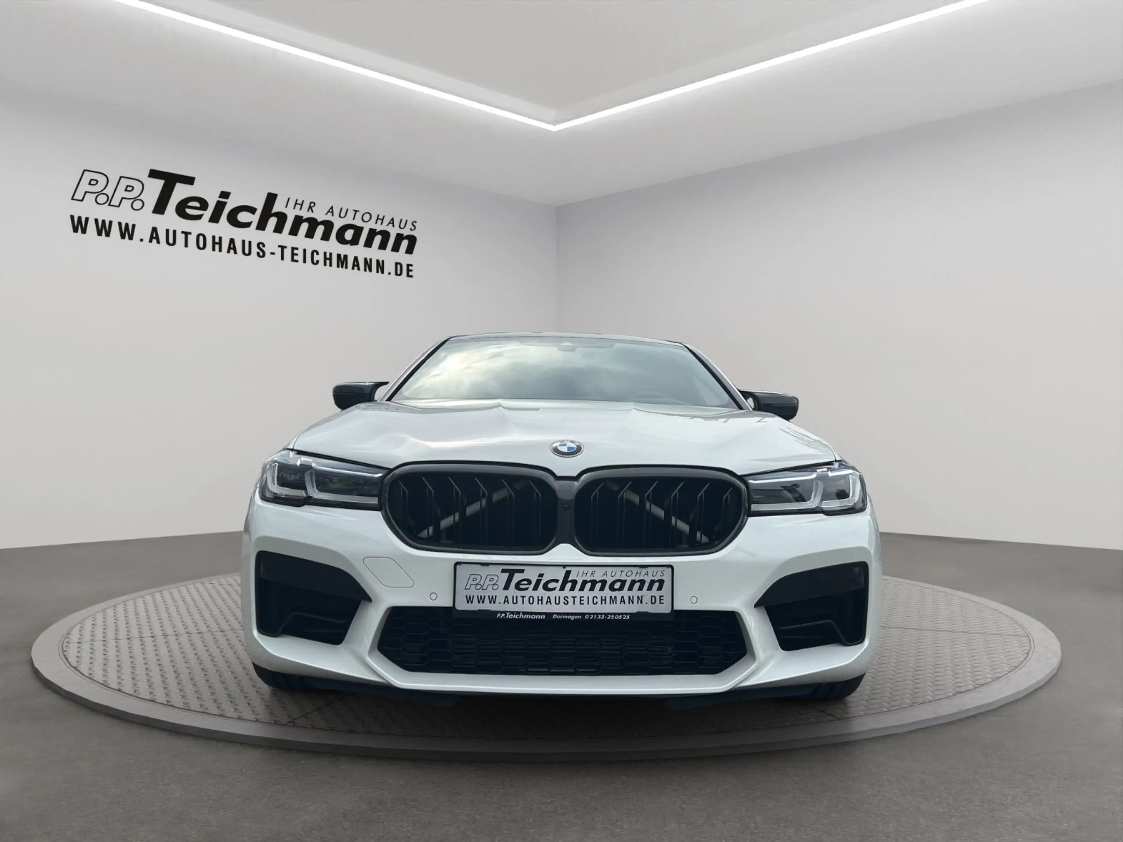 BMW M5 /Carbon DACH /Harman&Kardon — photo 2