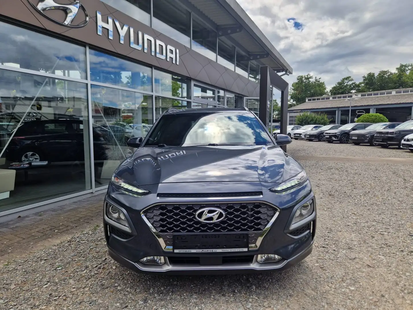 Hyundai KONA 1.6 T-GDi DCT 4WD STYLE (Farbappl. RED) Grau - 2