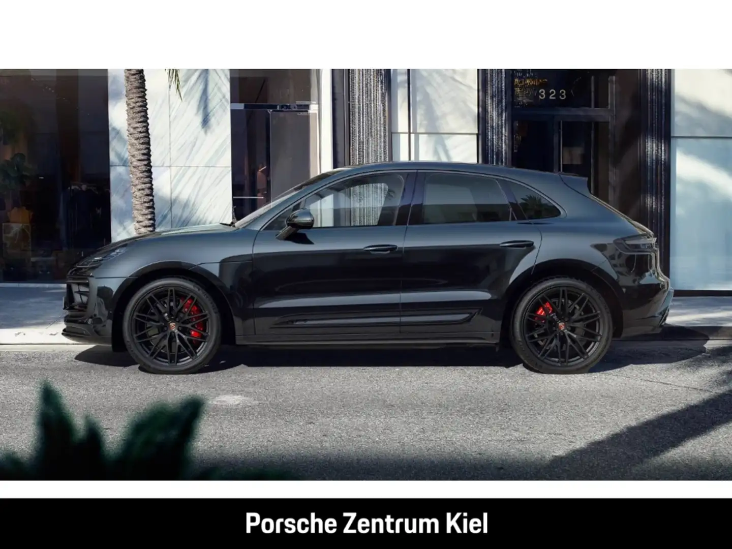 Porsche Macan GTS Schwarz - 2