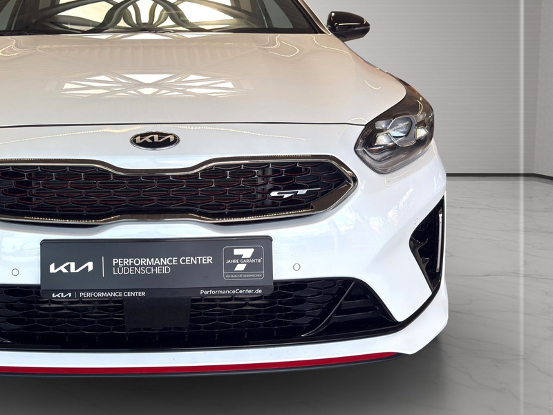 Kia ProCeed / pro_cee'd ProCeed GT*204-PS*LEDER*COMFORT*PANORAMA*CARPLAY — photo 9