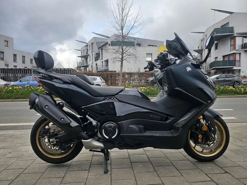 Yamaha TMAX 560 - foto 2