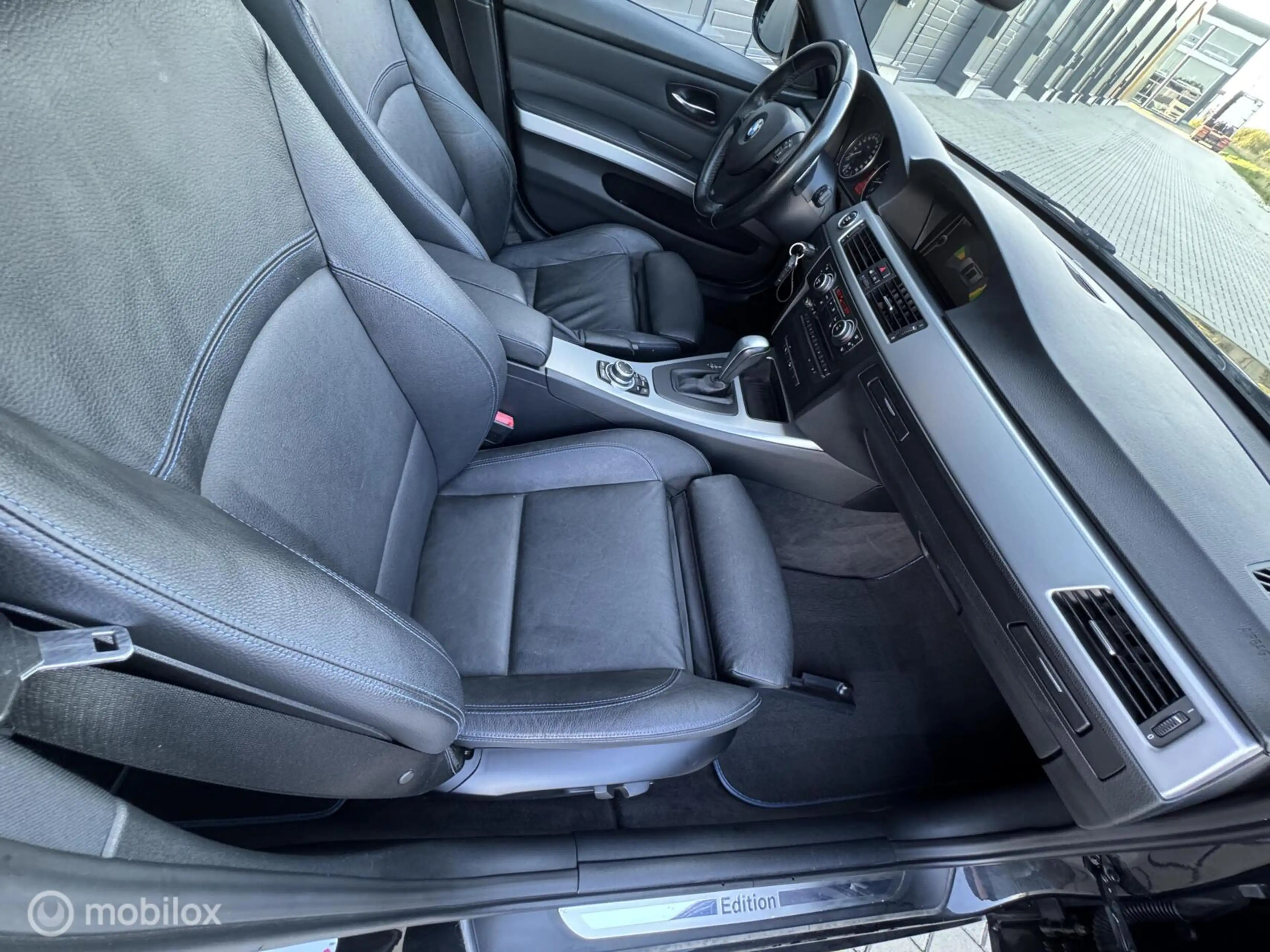 BMW 335 3-serie Touring 335xi — photo 29