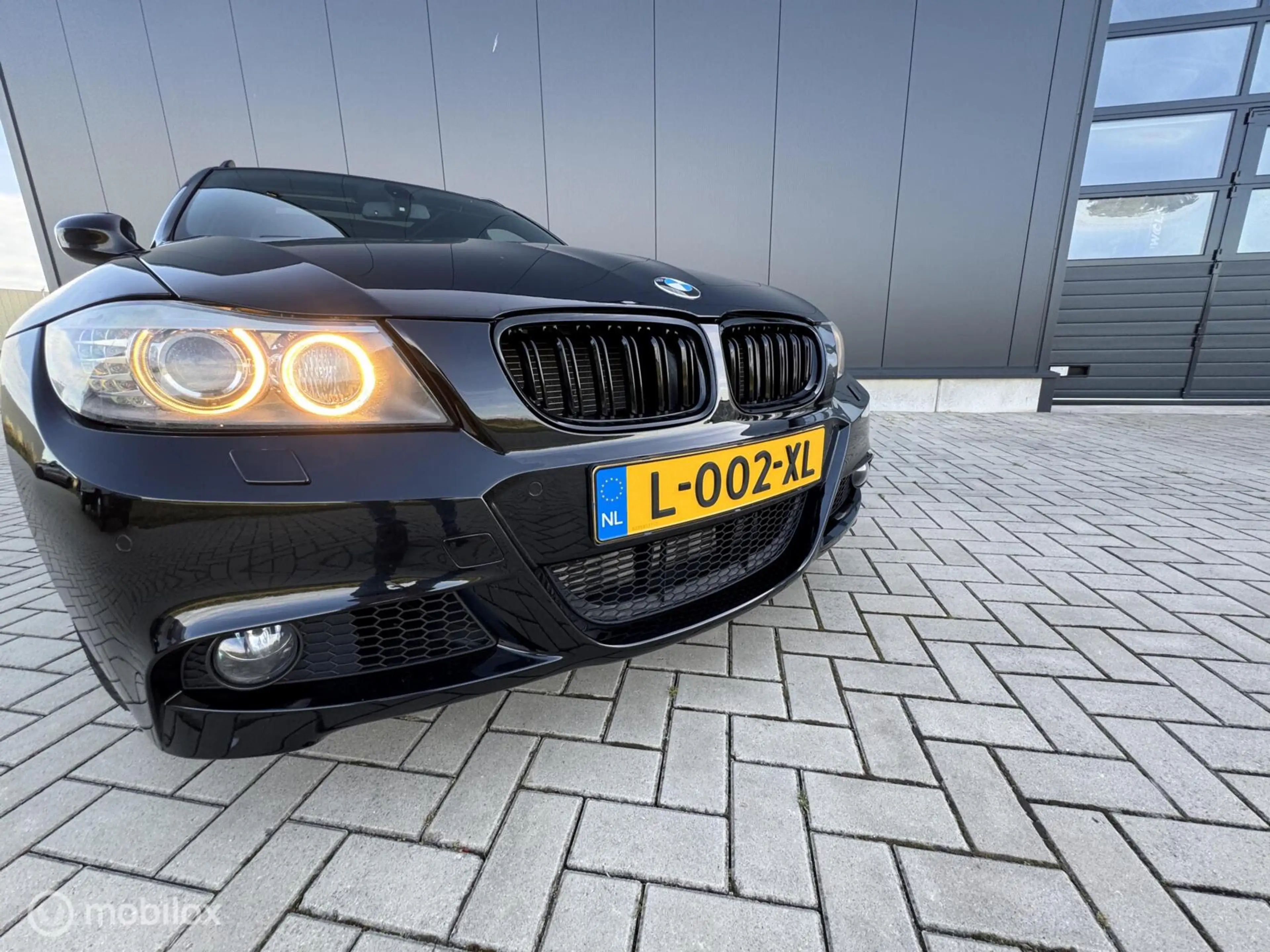 BMW 335 3-serie Touring 335xi — photo 11