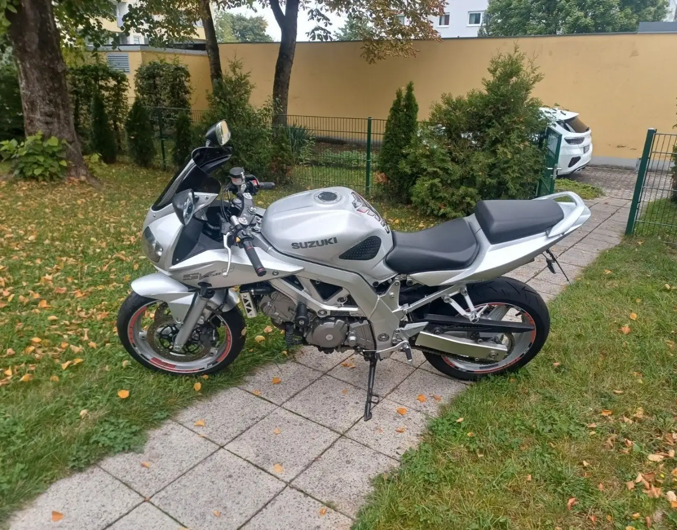 Suzuki SV 650 Ezüst - 2