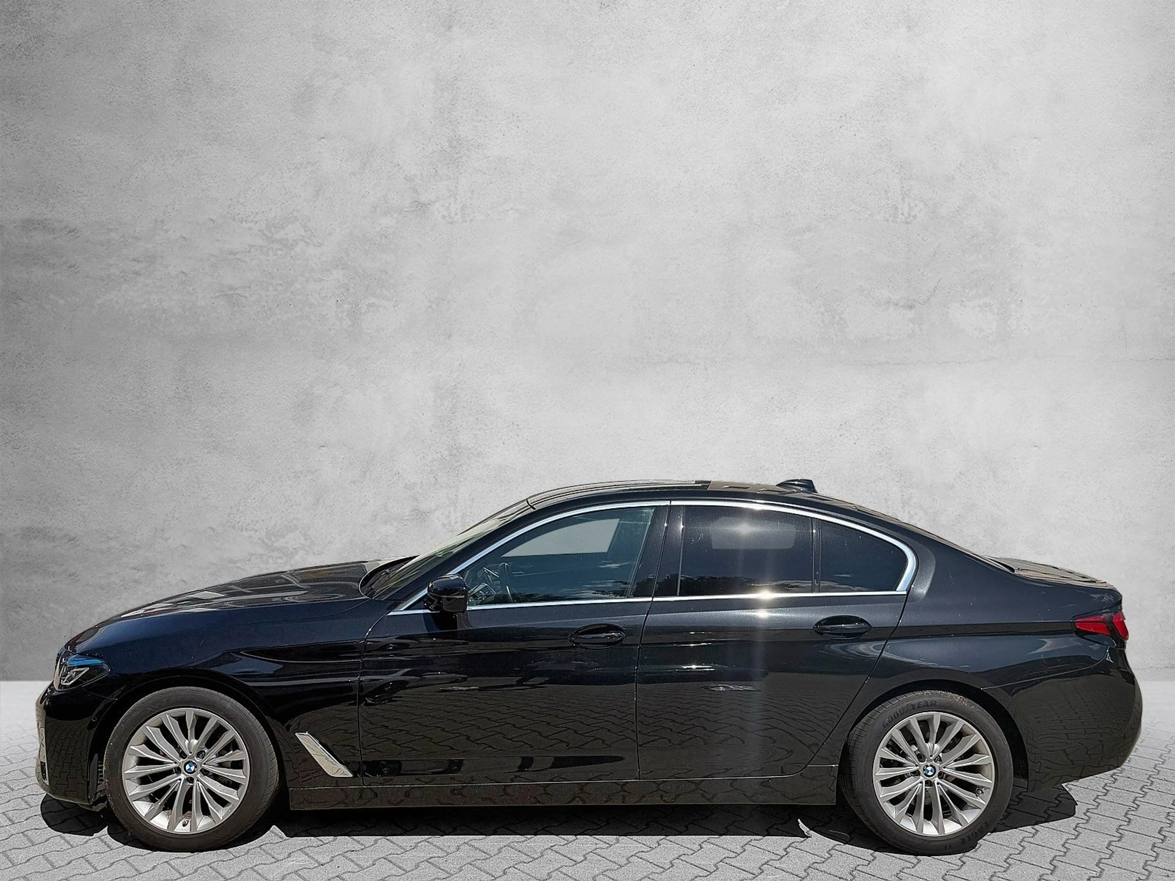 BMW 530 d xDrive Limousine — photo 3