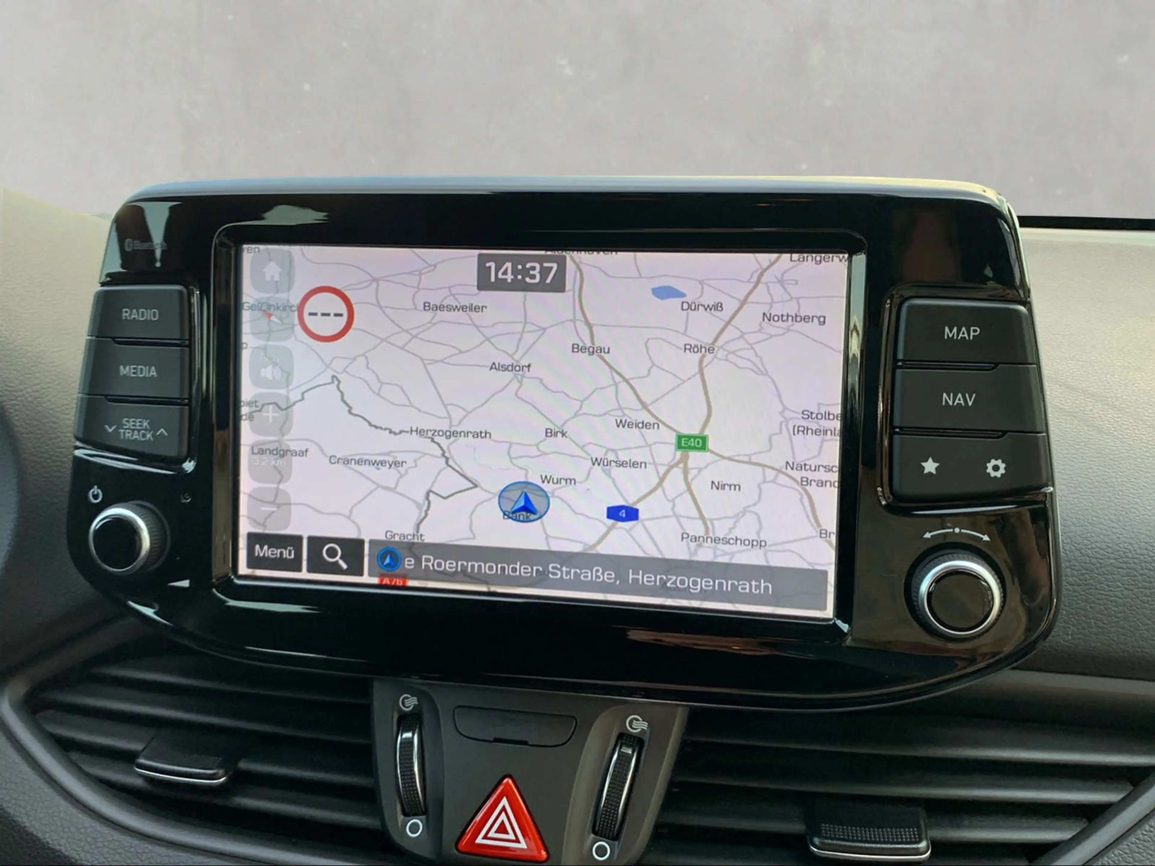 Hyundai i30 Passion + 1.Hand R-Kamera SHZ — photo 10