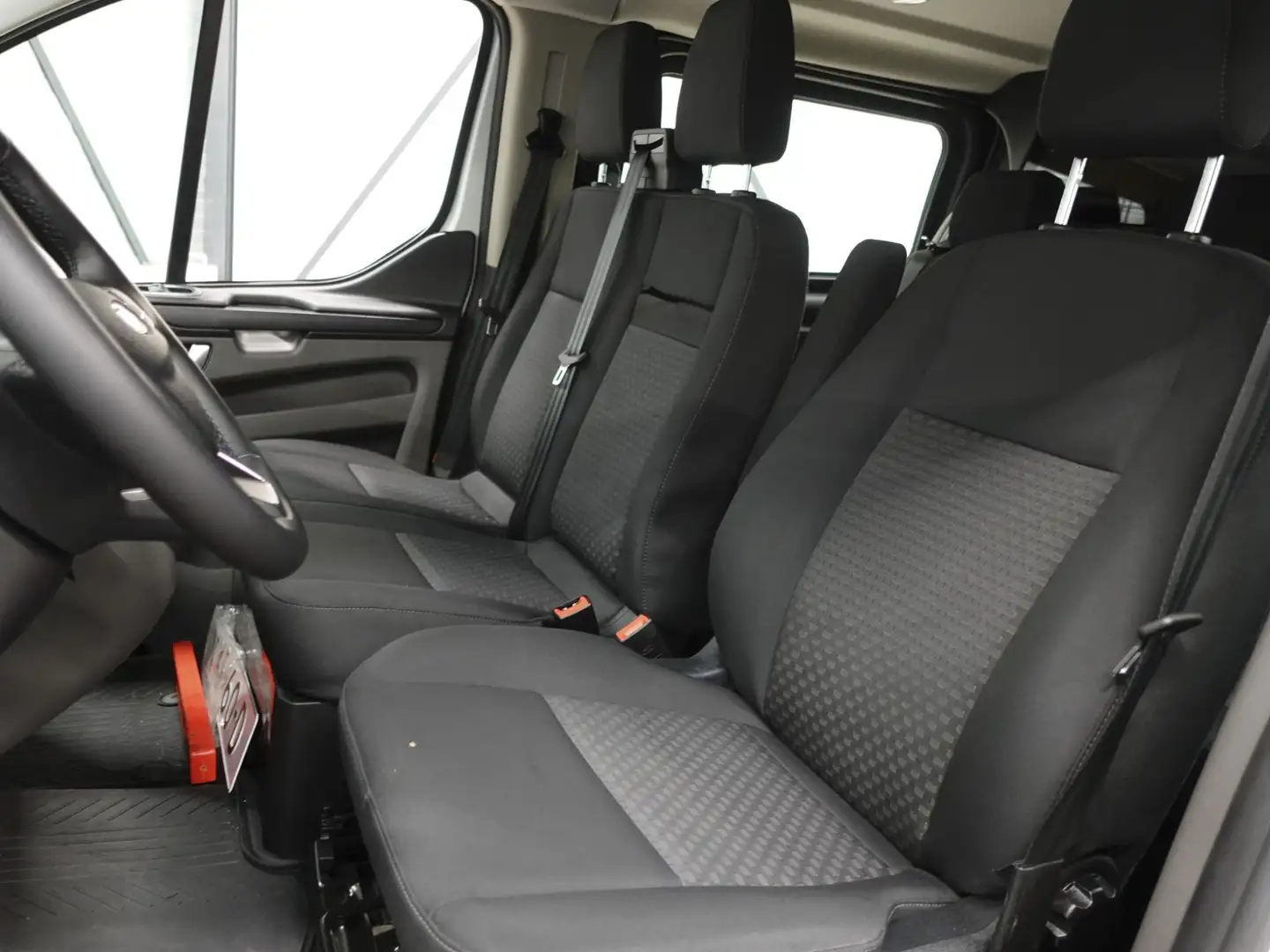 Ford Transit Custom 300 2.0 TDCI L2H1 Trend Dubbele Cabine Navi Apple Wit - 2