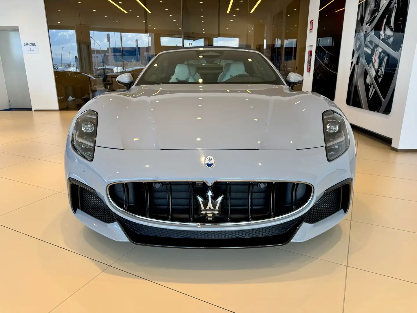 Maserati GranCabrio 3.0 V6 Trofeo awd 550 Cv Gris - 2