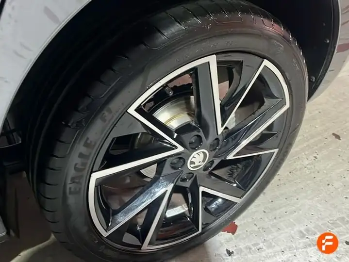 Škoda Kamiq 1.5 TSI Montecarlo 2023, foto 25