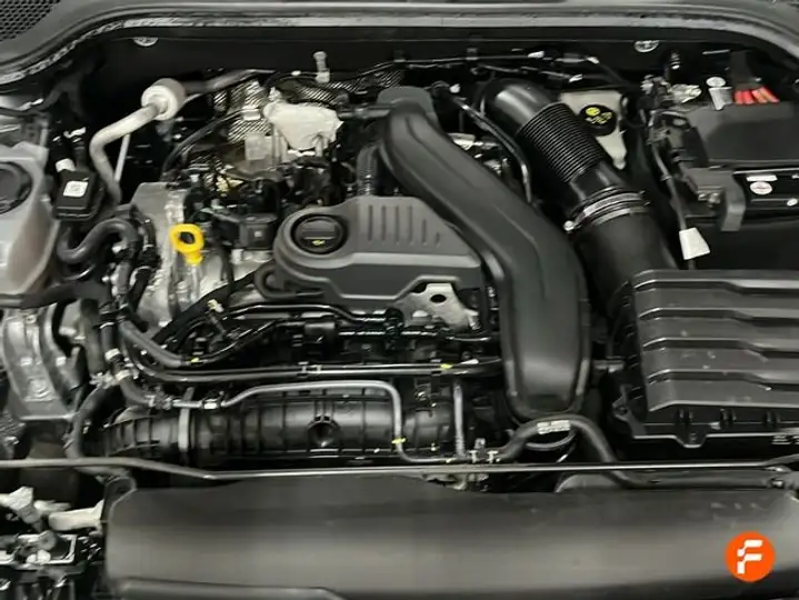Škoda Kamiq 1.5 TSI Montecarlo 2023, foto 23