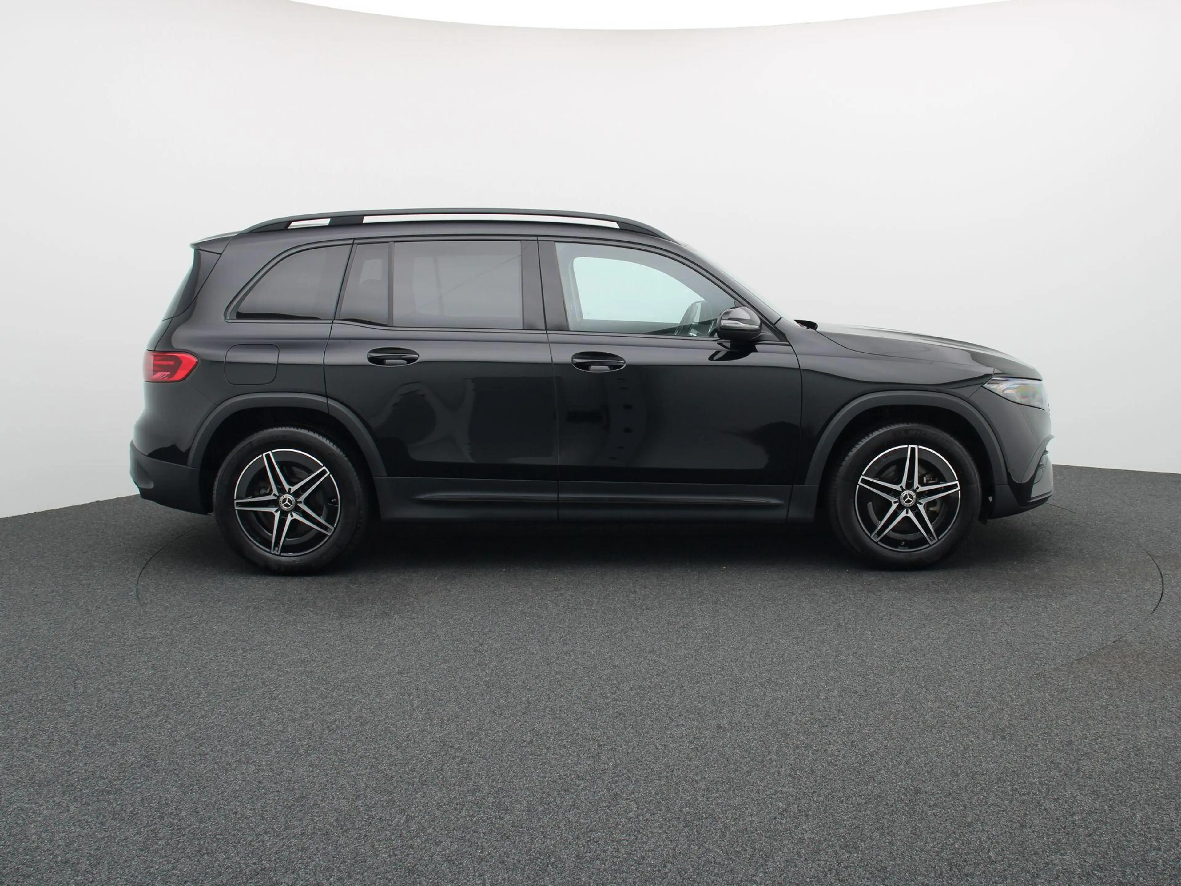 Mercedes-Benz EQB 250 250+ AMG Line + PANORAMISCH DAK + BURMESTER + CARP — photo 6