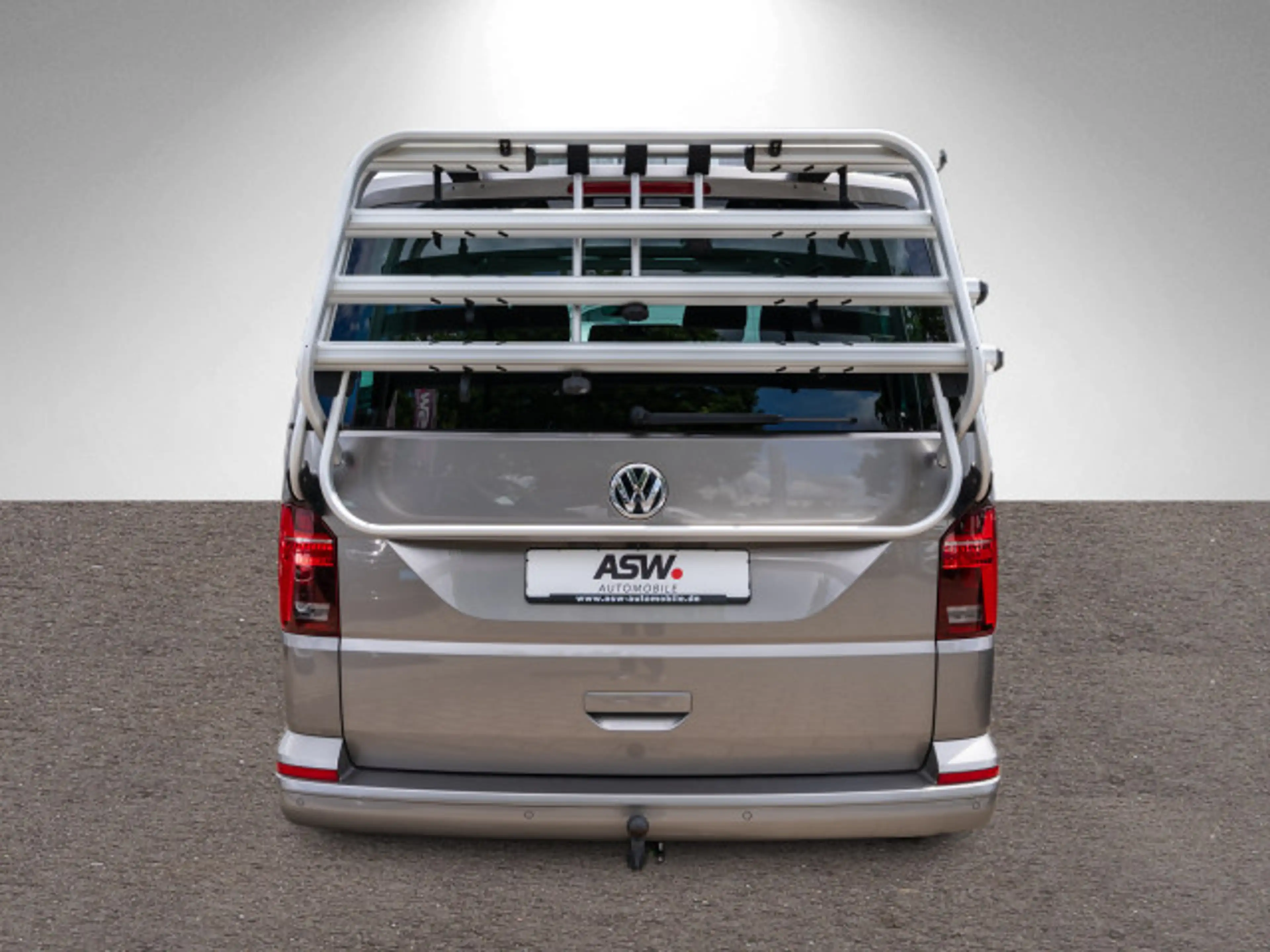 Volkswagen T6.1 Multivan Comfortline 2,0 TDI DSG Navi AHK — photo 6