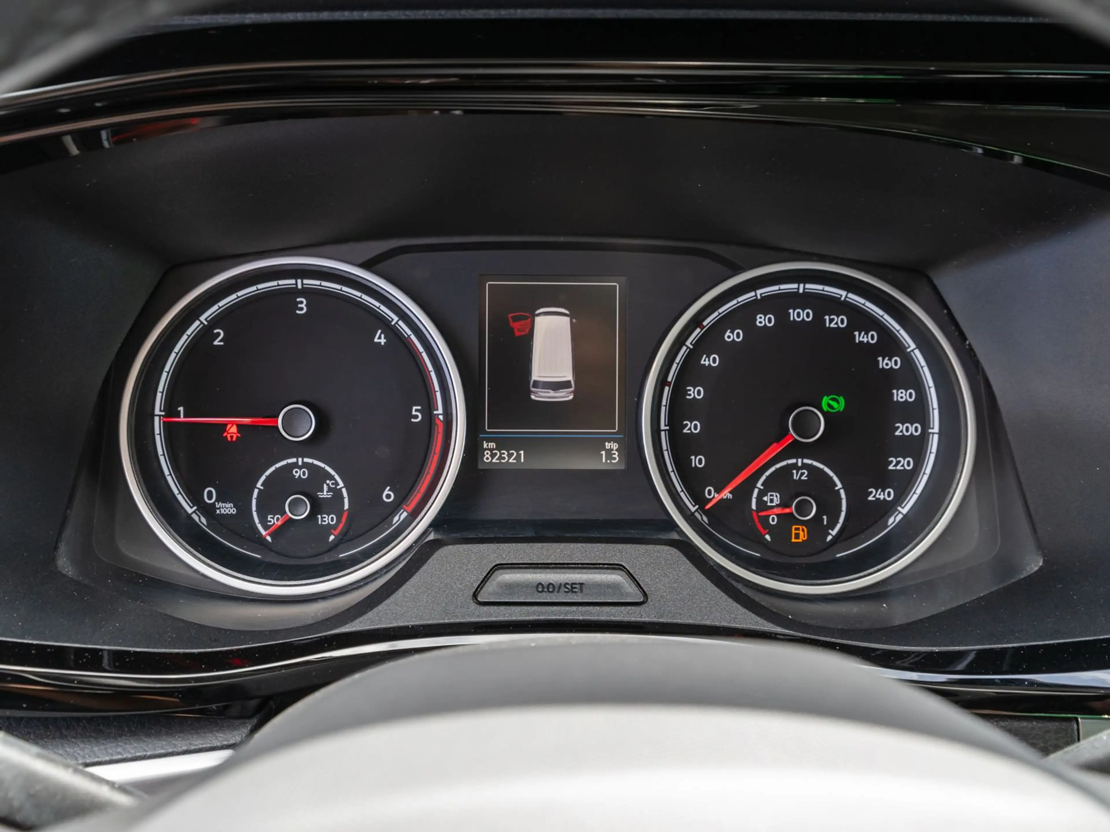 Volkswagen T6.1 Multivan Comfortline 2,0 TDI DSG Navi AHK — photo 15