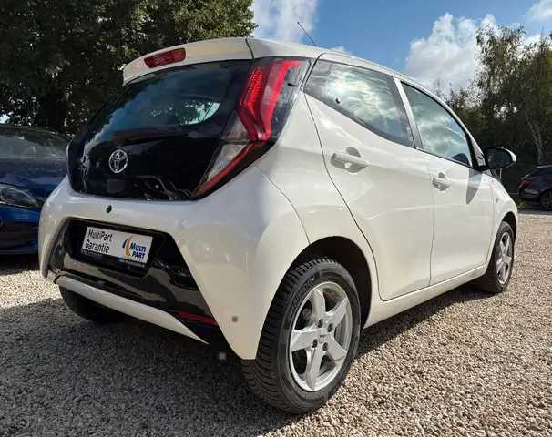 Toyota Aygo view 4
