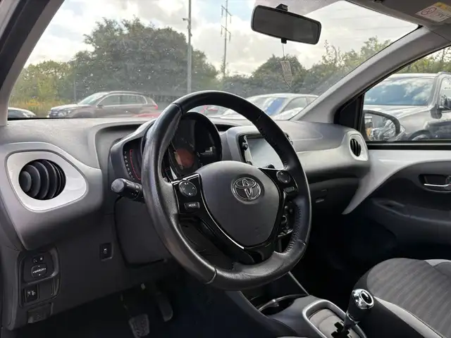Toyota Aygo view 8