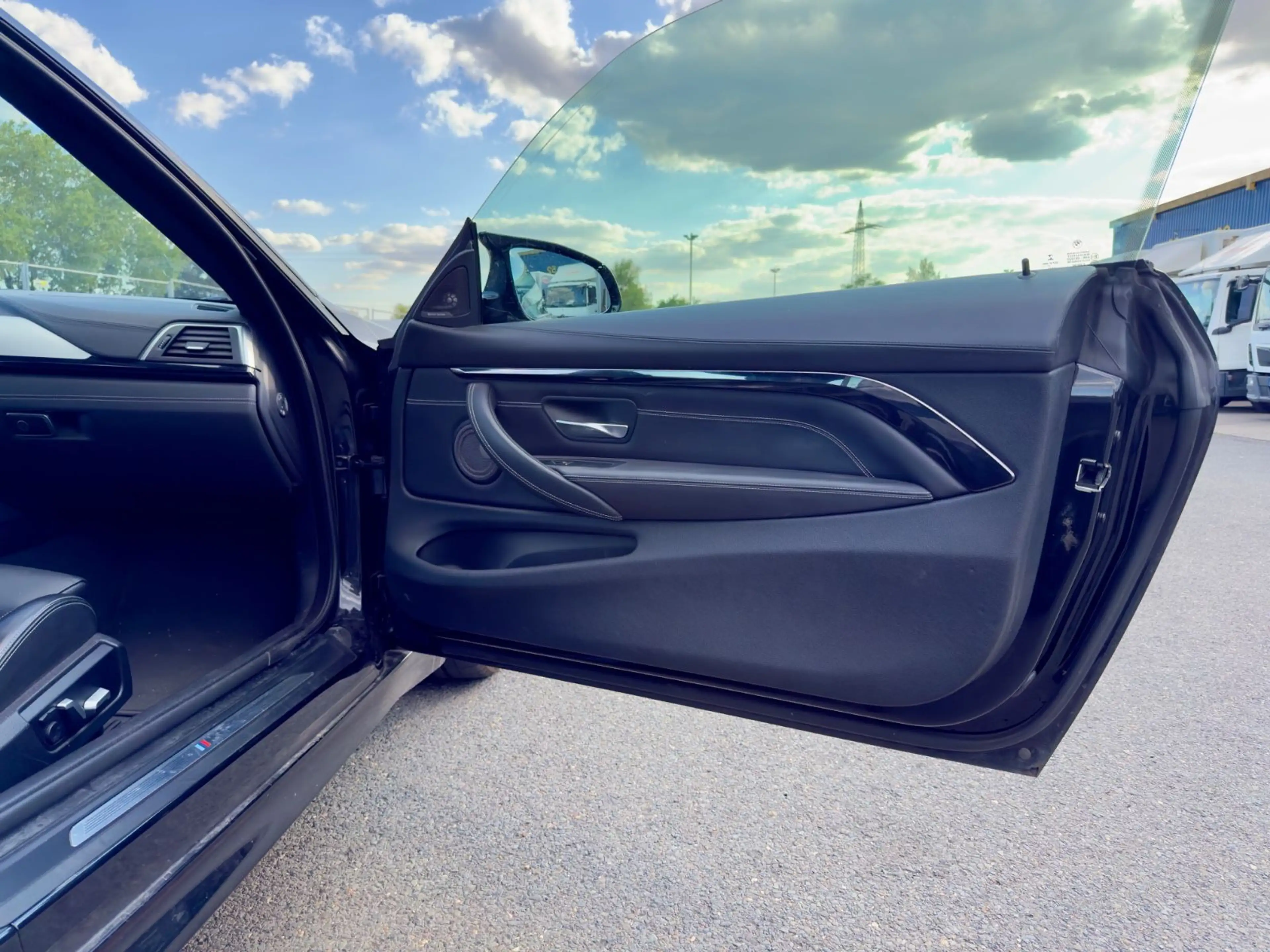 BMW M4 Cabrio Competition — photo 15