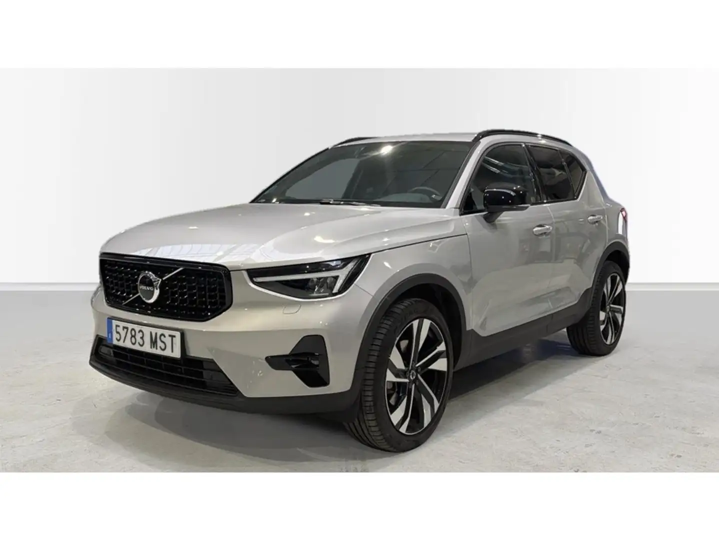 Volvo XC40 B3 Plus Aut. Gris - 1