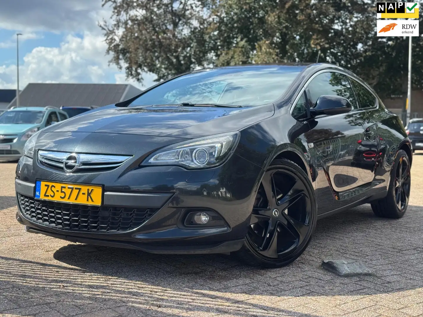 Opel Astra GTC 1.6 Turbo Sport AIRCO CRUISE CTRL 180PK STUUR/ Noir - 1