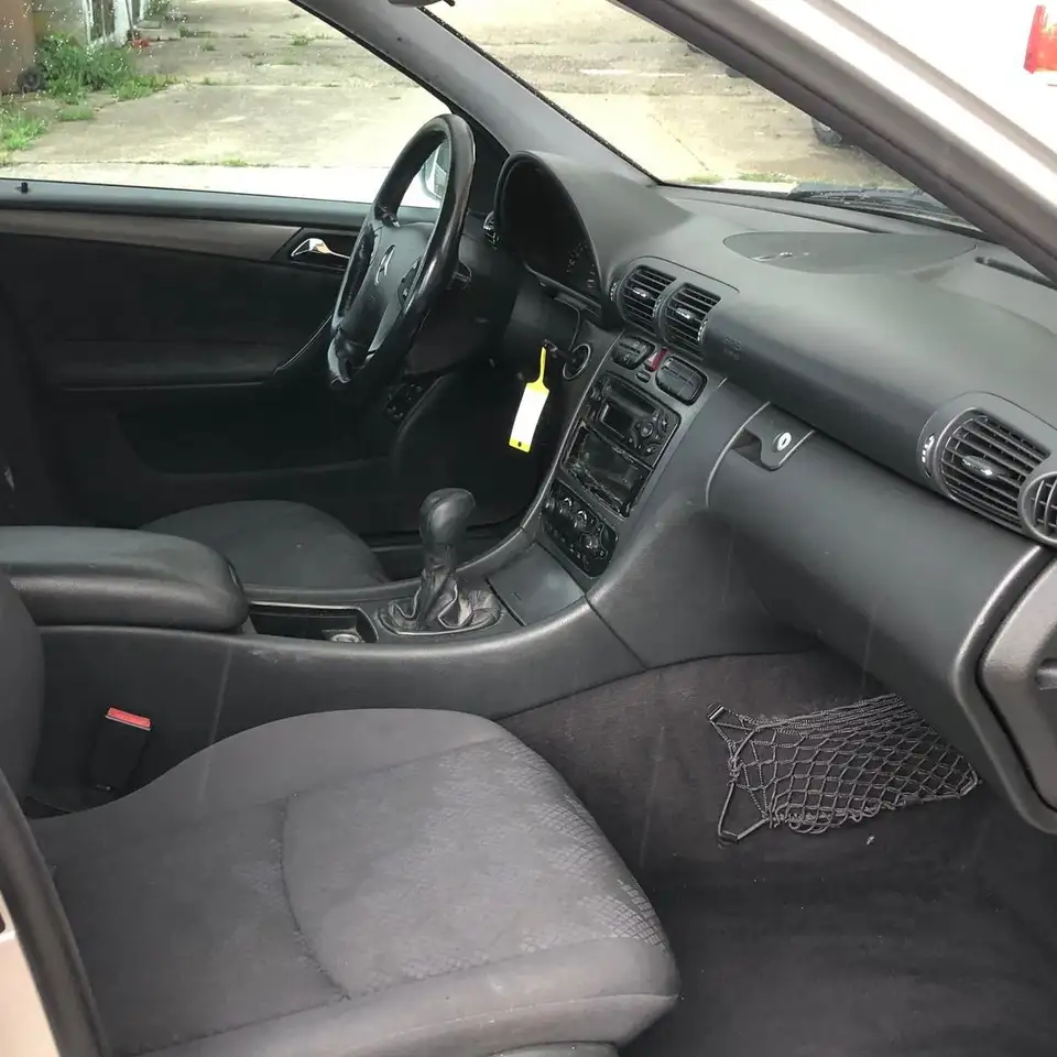 Mercedes-Benz C 220 CDI T. Avantgarde, foto 11