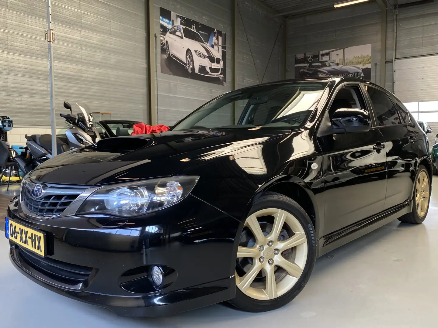 Subaru Impreza 2.5 WRX AWD Zwart - 1