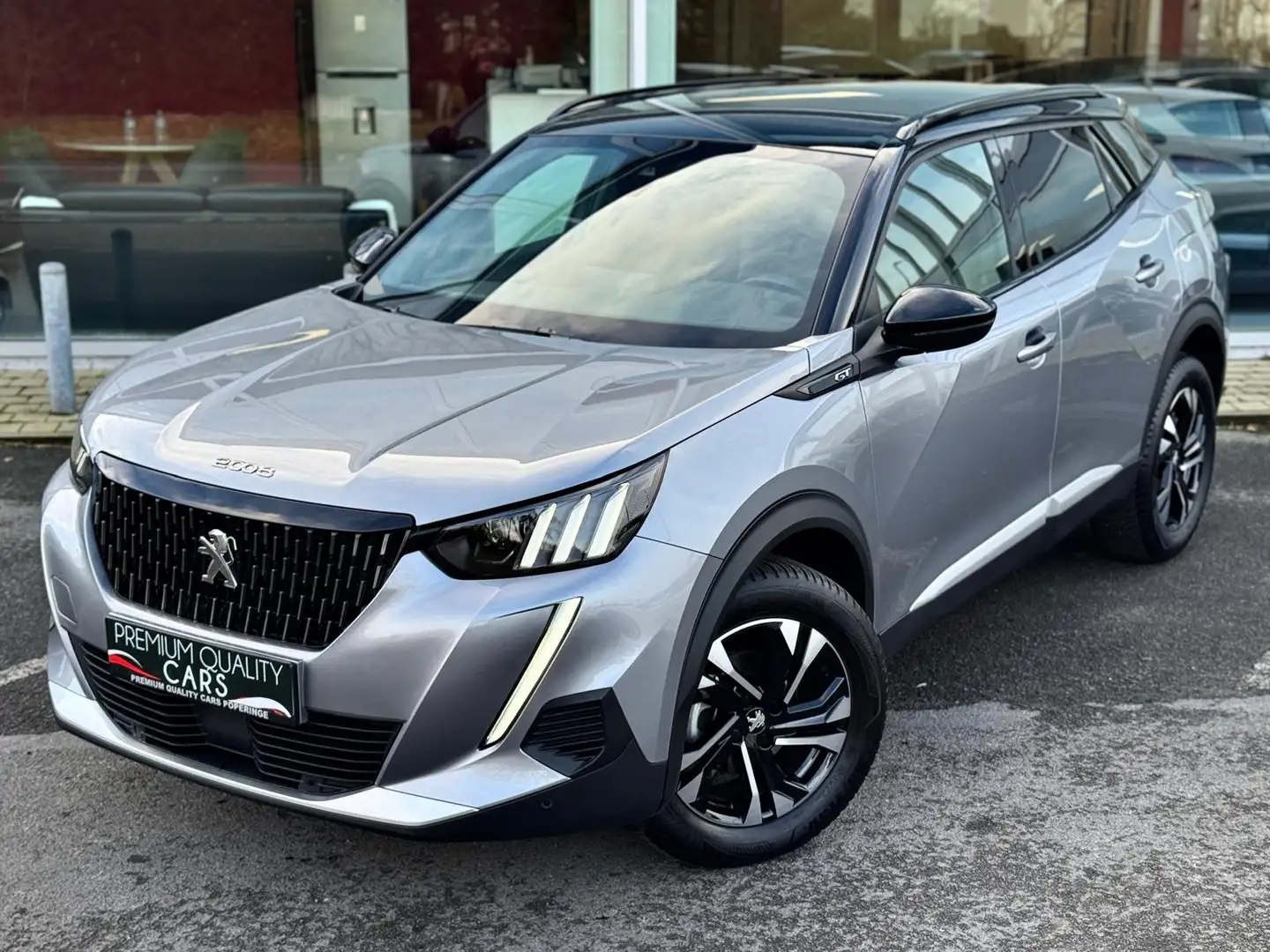 Peugeot 2008 GT-LINE / PANODAK / CARPLAY / SFEERLICHT / KEYLESS Gris - 1