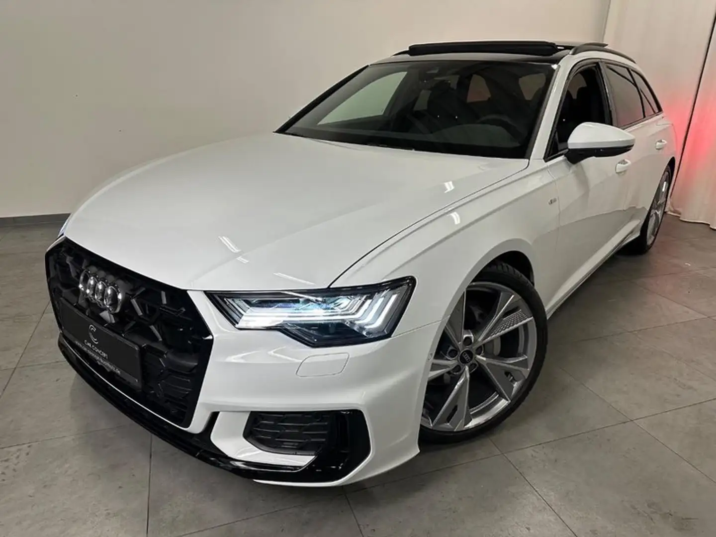 Audi A6 Avant TDI quattro S line PANO AHK 21" B&O StH Bílá - 1