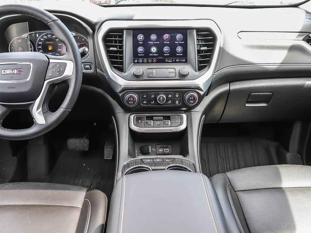 GMC Acadia снимка GMC Acadia