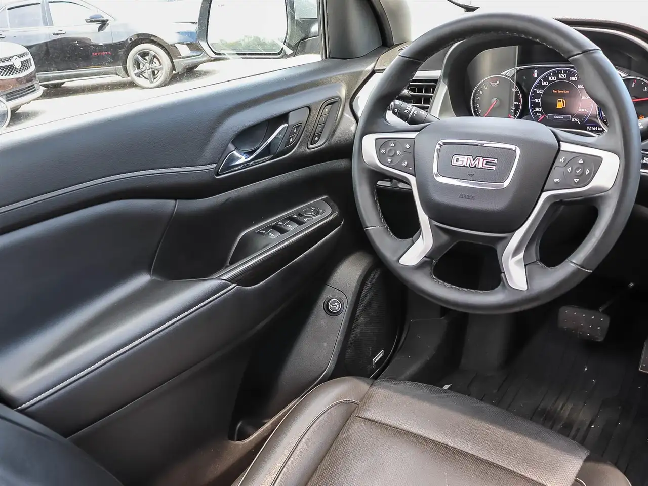 GMC Acadia снимка GMC Acadia