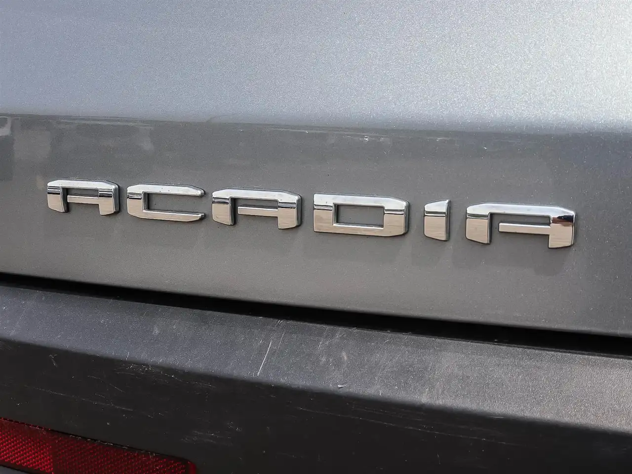GMC Acadia снимка GMC Acadia