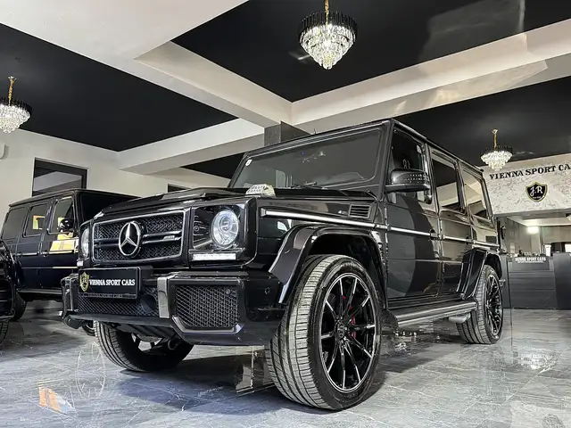 Mercedes-Benz G-Class view 4