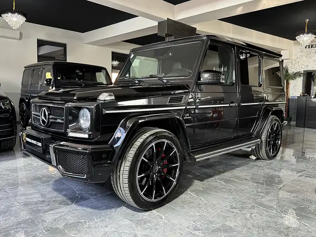 Mercedes-Benz G-Class view 3