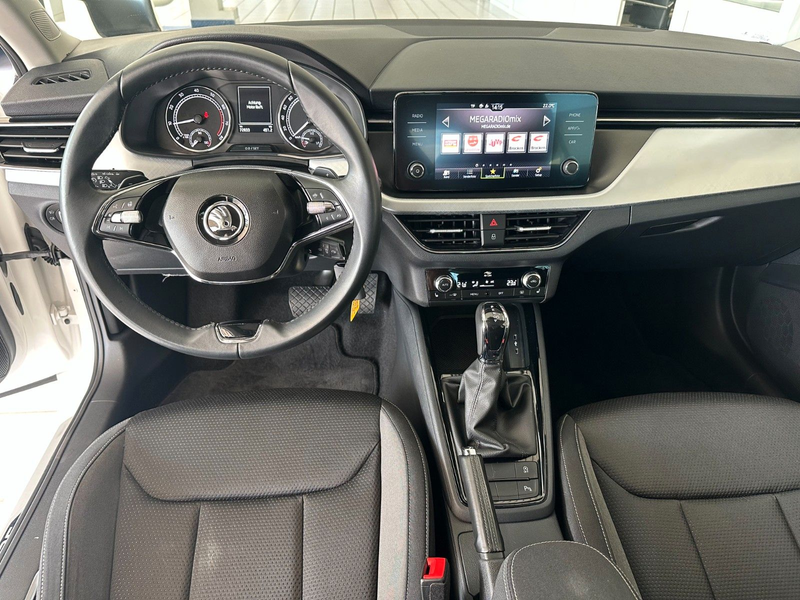 Skoda Scala Tour*PDC*Kam*WinterPak.*DAB*Tempo*CarPlay* — photo 17