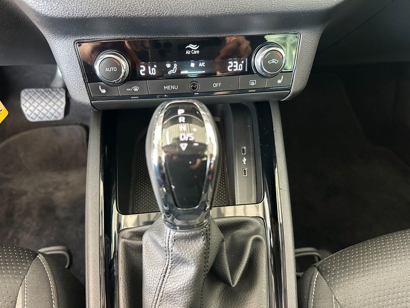 Skoda Scala Tour*PDC*Kam*WinterPak.*DAB*Tempo*CarPlay* — photo 21