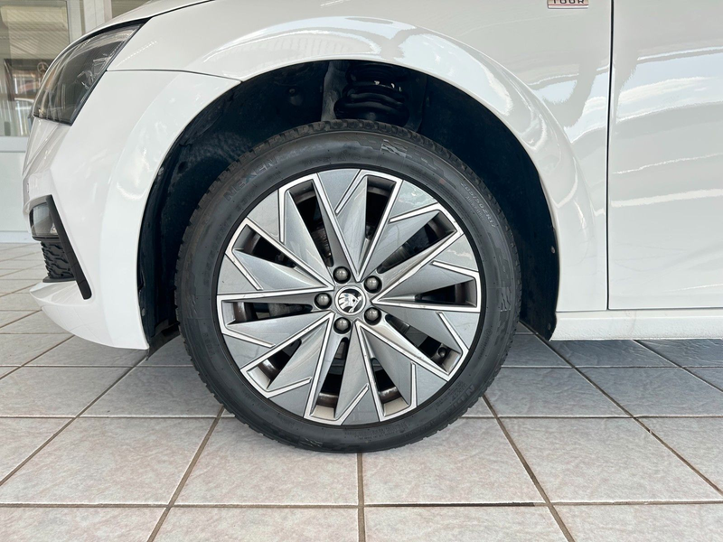 Skoda Scala Tour*PDC*Kam*WinterPak.*DAB*Tempo*CarPlay* — photo 24