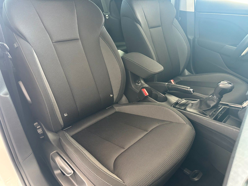 Skoda Scala Tour*PDC*Kam*WinterPak.*DAB*Tempo*CarPlay* — photo 16