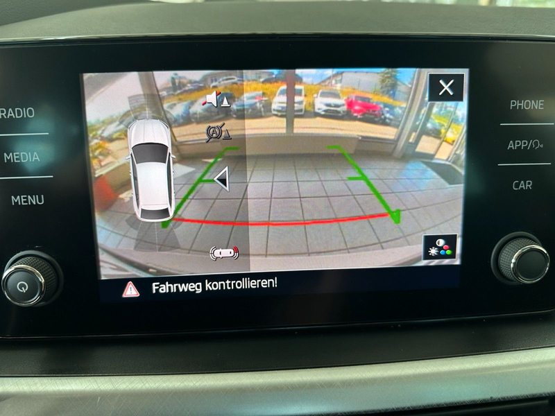 Skoda Scala Tour*PDC*Kam*WinterPak.*DAB*Tempo*CarPlay* — photo 20