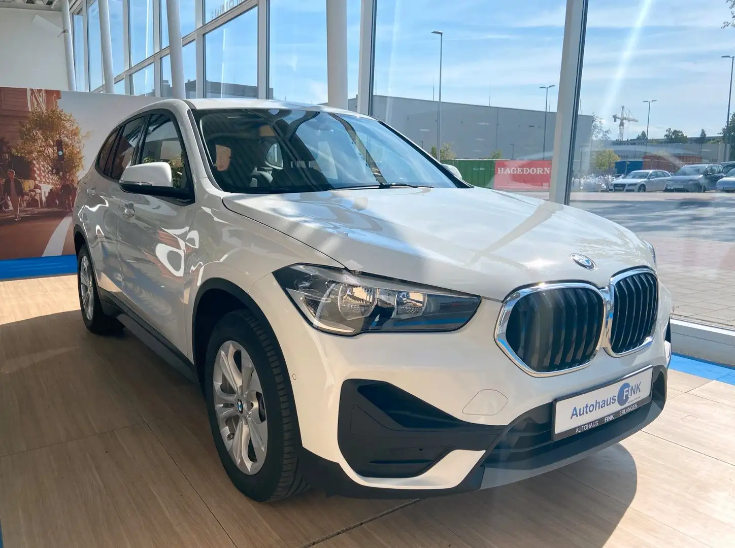BMW X1 xDrive25e Navi Tempomat Leder SHZ PDC DAB Blanco - 1