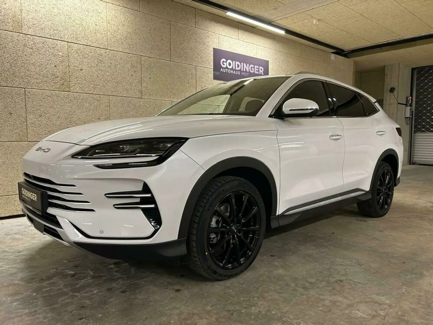 BYD Seal U DM-i Design AWD Weiß - 2